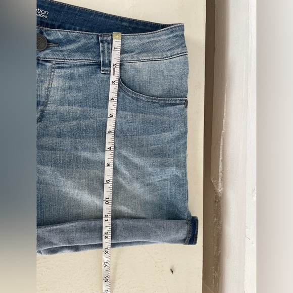 2/30 Light Wash Sequin Detail Revolution Shorts - Picture 7 of 13